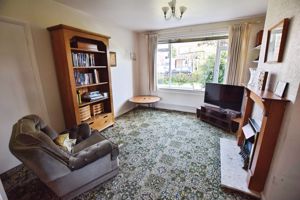 Lounge- click for photo gallery